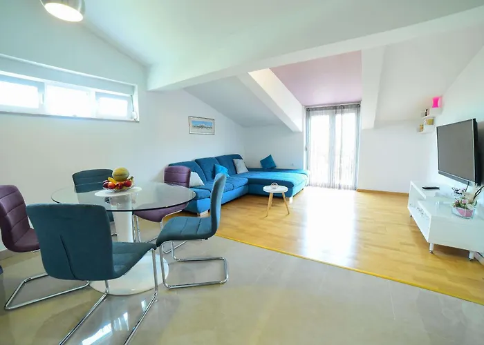 With Parking Space Sinj, Zagora - 23403 דירה